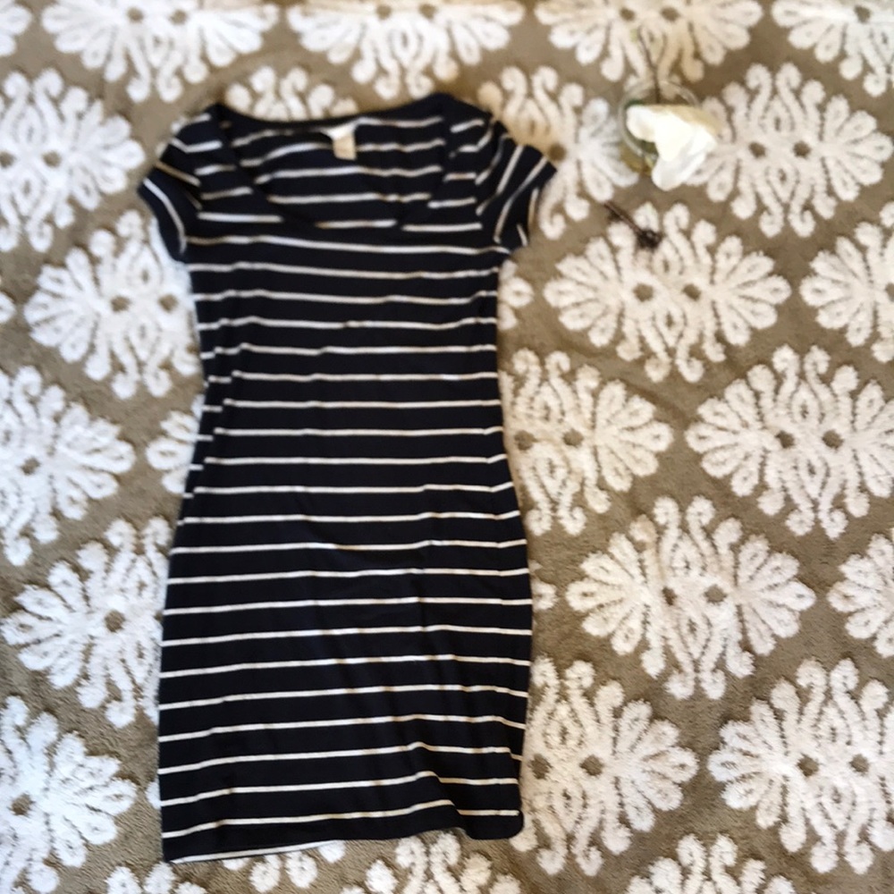 CUTE H&M T-shirt dress
